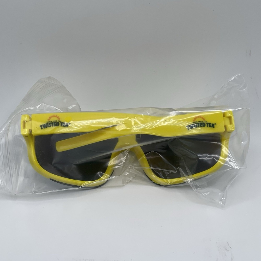Twisted Tea Shield Sunglasses Yellow Mirrored Multicolor Lightweight Mens - Picture 2 of 3